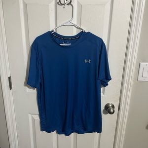 Under Armor Extra Large Blue Shirt